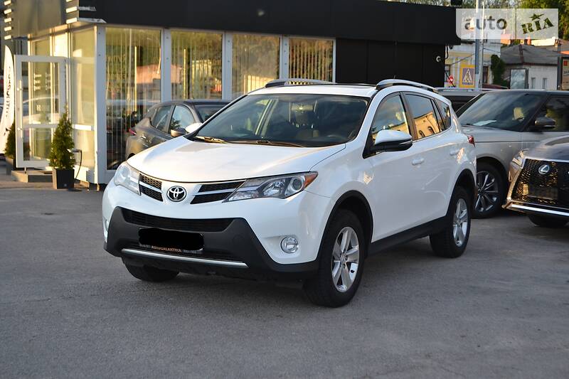 Позашляховик / Кросовер Toyota RAV4 2013 в Харкові