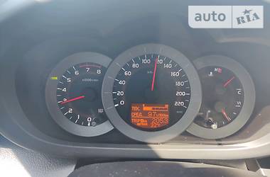 Позашляховик / Кросовер Toyota RAV4 2006 в 