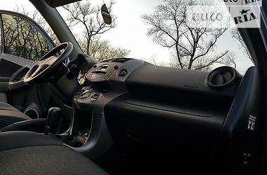 Позашляховик / Кросовер Toyota RAV4 2008 в 