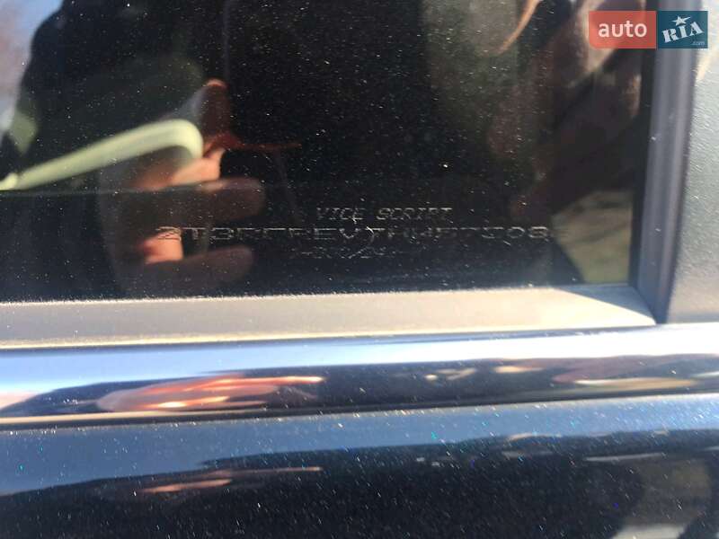 Позашляховик / Кросовер Toyota RAV4 2016 в Одесі