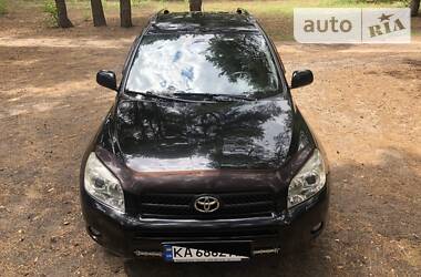 Внедорожник / Кроссовер Toyota RAV4 2006 в 