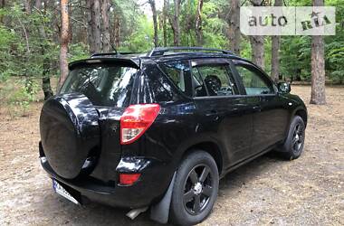 Внедорожник / Кроссовер Toyota RAV4 2006 в 