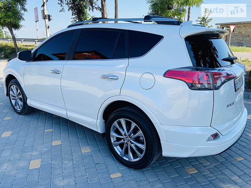 Позашляховик / Кросовер Toyota RAV4 2016 в Одесі