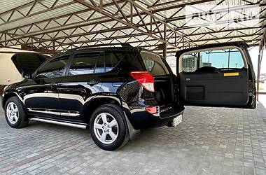 Позашляховик / Кросовер Toyota RAV4 2008 в Одесі