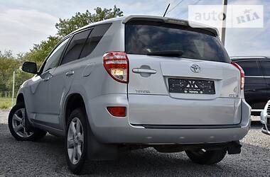 Внедорожник / Кроссовер Toyota RAV4 2011 в Дрогобыче