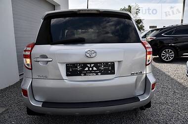 Внедорожник / Кроссовер Toyota RAV4 2011 в 