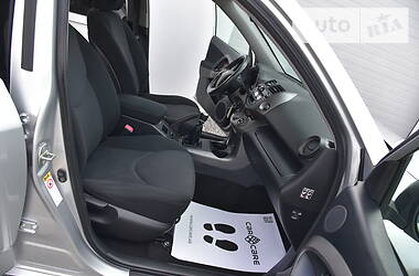 Внедорожник / Кроссовер Toyota RAV4 2011 в 
