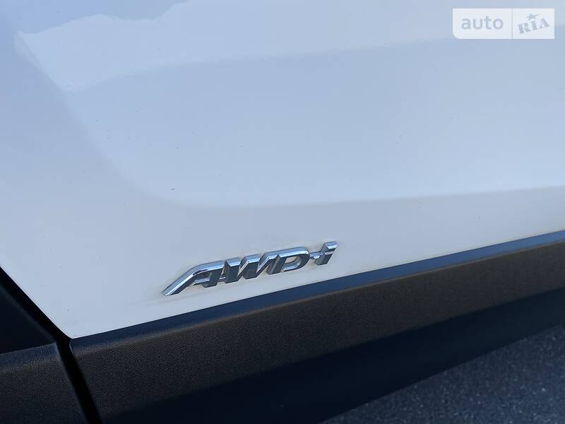 Позашляховик / Кросовер Toyota RAV4 2018 в Києві
