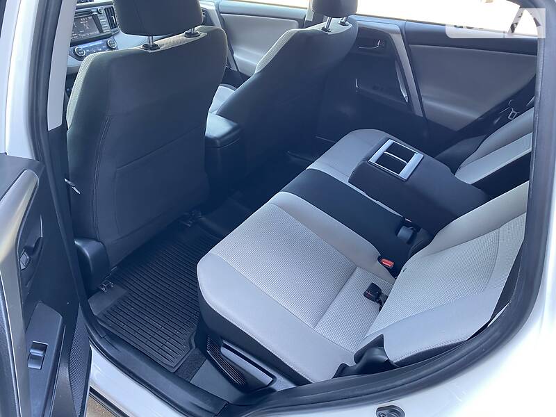 Позашляховик / Кросовер Toyota RAV4 2018 в Києві