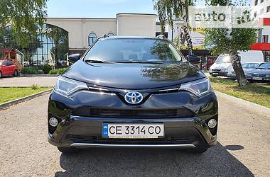 Внедорожник / Кроссовер Toyota RAV4 2016 в Черновцах
