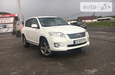 Позашляховик / Кросовер Toyota RAV4 2012 в 