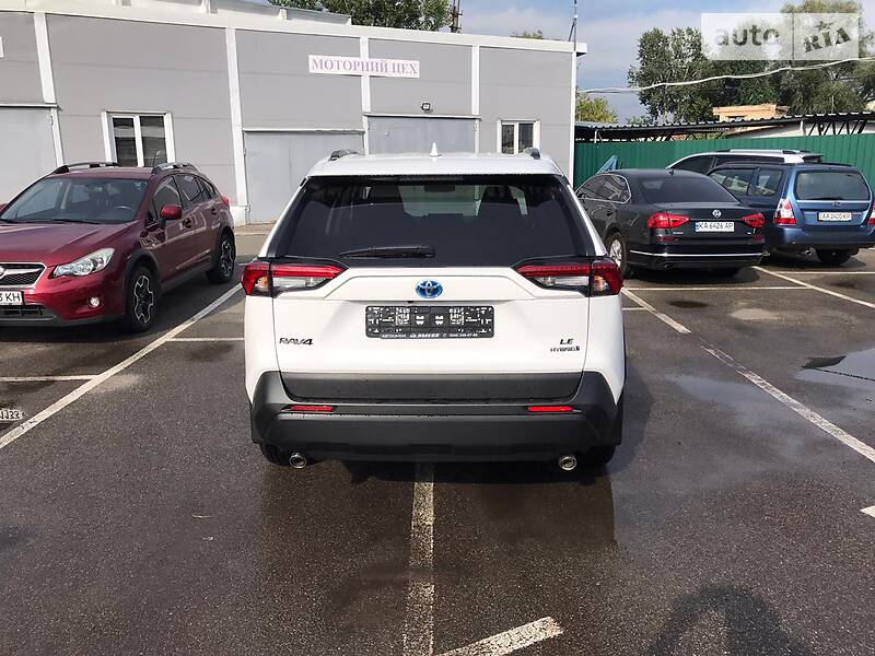 Позашляховик / Кросовер Toyota RAV4 2019 в Києві