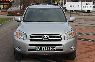 Внедорожник / Кроссовер Toyota RAV4 2006 в Днепре