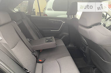 Позашляховик / Кросовер Toyota RAV4 2020 в  фото 12 Позашляховик / Кросовер Toyota RAV4 2020 в