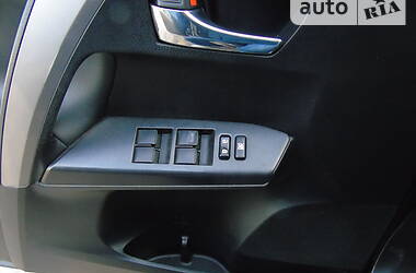Внедорожник / Кроссовер Toyota RAV4 2016 в 