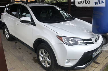 Позашляховик / Кросовер Toyota RAV4 2015 в Тернополі