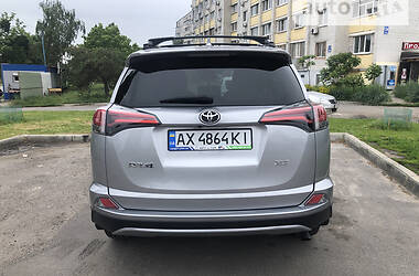 Внедорожник / Кроссовер Toyota RAV4 2016 в Харькове