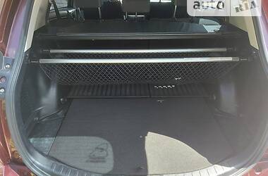 Внедорожник / Кроссовер Toyota RAV4 2015 в 