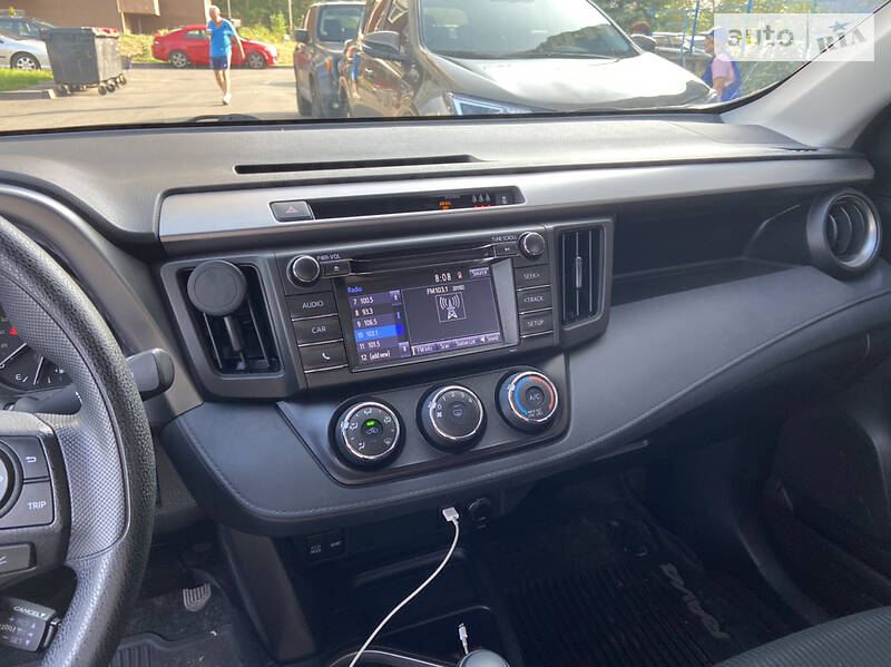 Внедорожник / Кроссовер Toyota RAV4 2018 в Киеве фото 12 Внедорожник / Кроссовер Toyota RAV4 2018 в Киеве