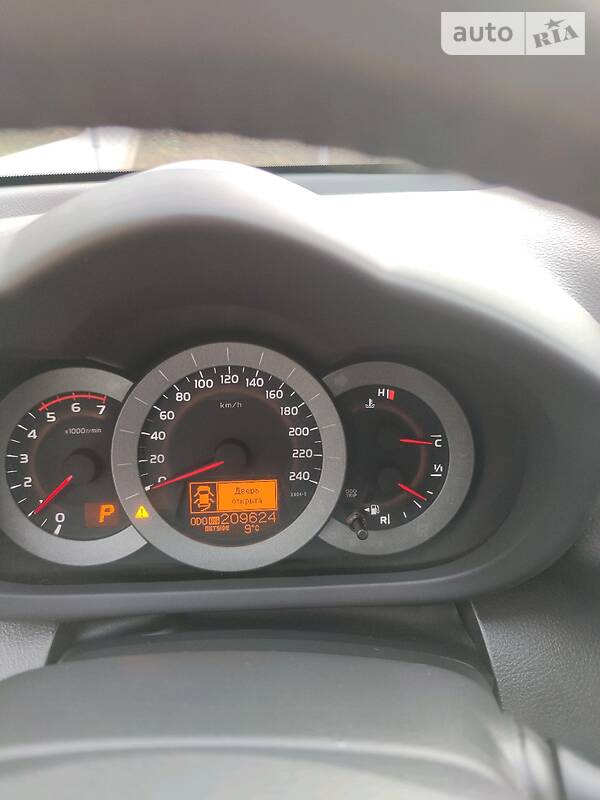Позашляховик / Кросовер Toyota RAV4 2010 в Новоселиці фото 16 Позашляховик / Кросовер Toyota RAV4 2010 в Новоселиці