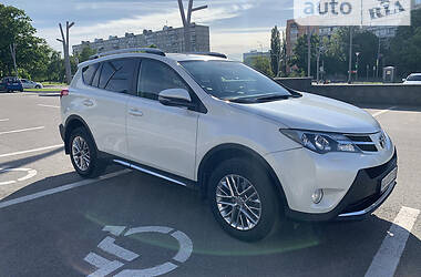 Позашляховик / Кросовер Toyota RAV4 2013 в Харкові
