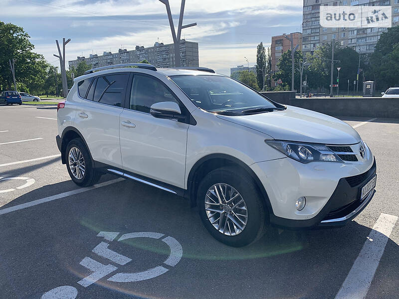 Toyota RAV4 2013