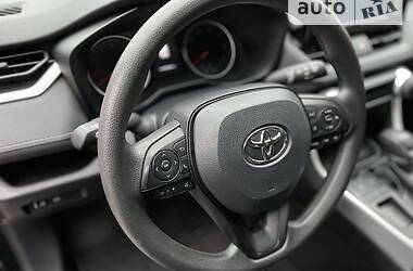 Позашляховик / Кросовер Toyota RAV4 2019 в Полтаві