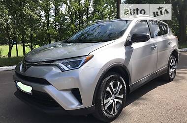 Внедорожник / Кроссовер Toyota RAV4 2017 в Черкассах