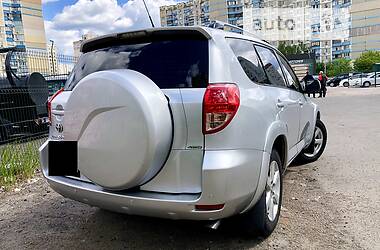 Внедорожник / Кроссовер Toyota RAV4 2008 в Киеве