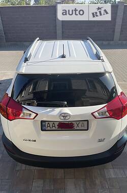 Универсал Toyota RAV4 2014 в Киеве