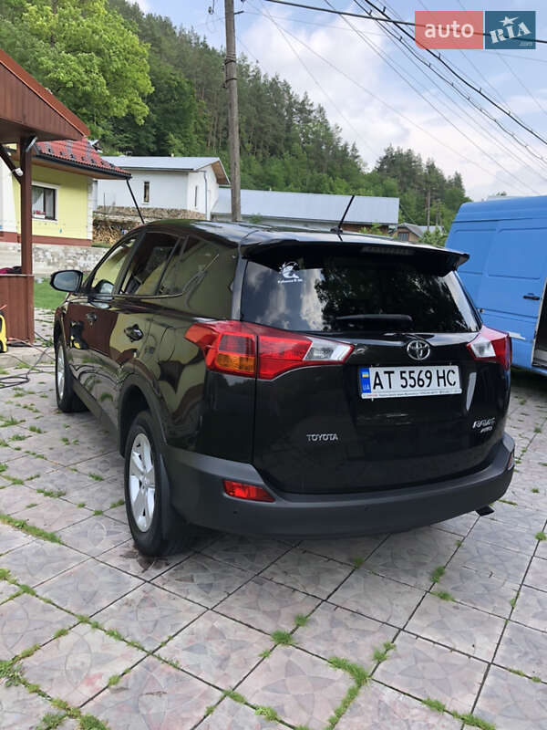 Позашляховик / Кросовер Toyota RAV4 2014 в Івано-Франківську