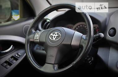Внедорожник / Кроссовер Toyota RAV4 2008 в 