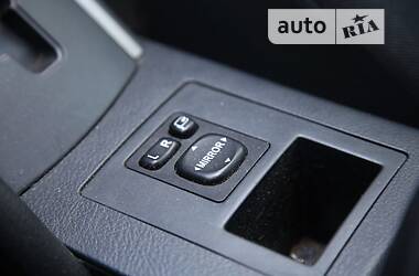 Внедорожник / Кроссовер Toyota RAV4 2008 в 