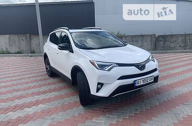 Позашляховик / Кросовер Toyota RAV4 2017 в Білій Церкві