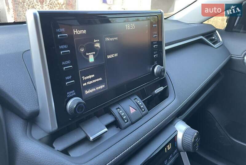 Внедорожник / Кроссовер Toyota RAV4 2021 в Чернигове
