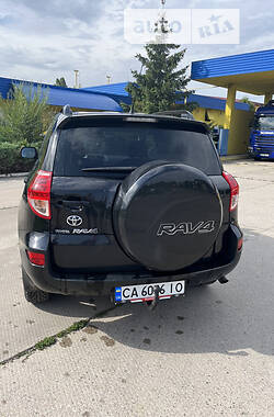 Позашляховик / Кросовер Toyota RAV4 2006 в Умані