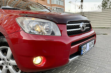 Внедорожник / Кроссовер Toyota RAV4 2008 в 