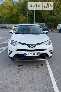 Унiверсал Toyota RAV4 2017 в Вінниці