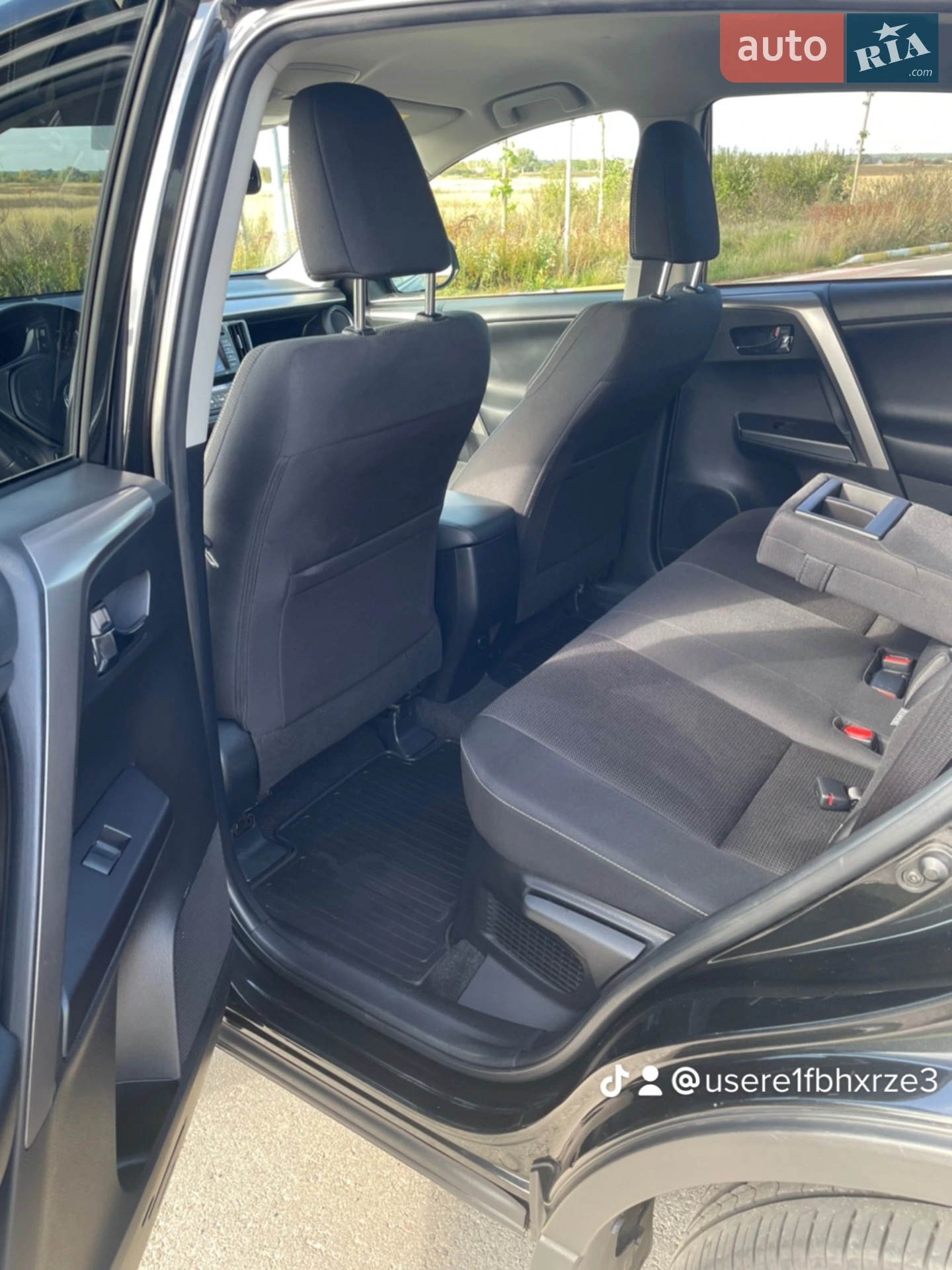 2016 Toyota RAV 4 - мініатюра 10