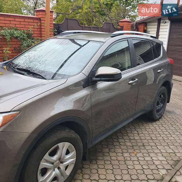 Внедорожник / Кроссовер Toyota RAV4 2015 в Днепре