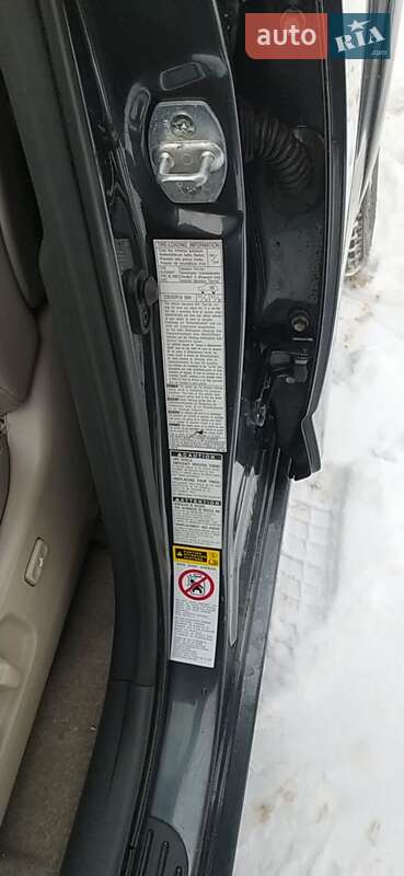 Позашляховик / Кросовер Toyota RAV4 2006 в Львові