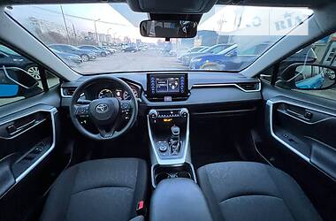 Позашляховик / Кросовер Toyota RAV4 2019 в Запоріжжі
