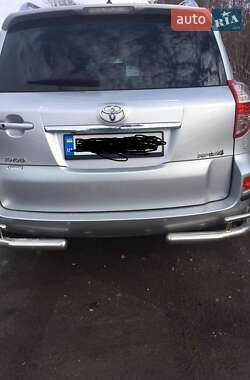 Внедорожник / Кроссовер Toyota RAV4 2011 в Львове