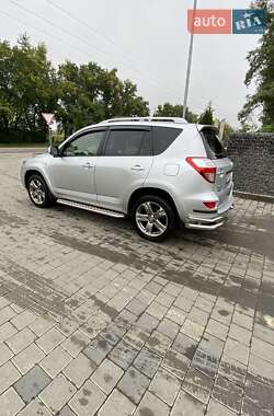 Внедорожник / Кроссовер Toyota RAV4 2011 в Львове