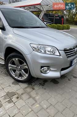 Внедорожник / Кроссовер Toyota RAV4 2011 в Львове