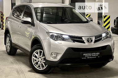 Позашляховик / Кросовер Toyota RAV4 2013 в Києві