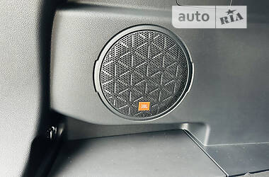Позашляховик / Кросовер Toyota RAV4 2022 в 