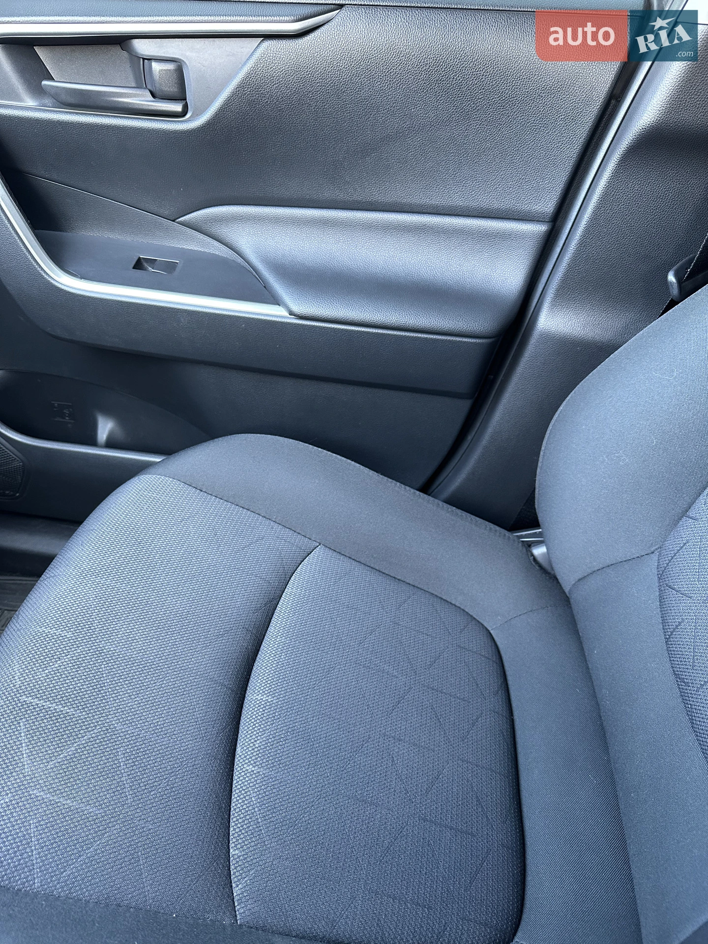 2019 Toyota RAV 4 - мініатюра 2