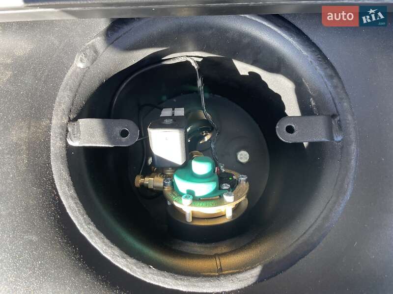 Внедорожник / Кроссовер Toyota RAV4 2017 в Киеве