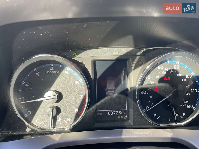 Внедорожник / Кроссовер Toyota RAV4 2017 в Киеве